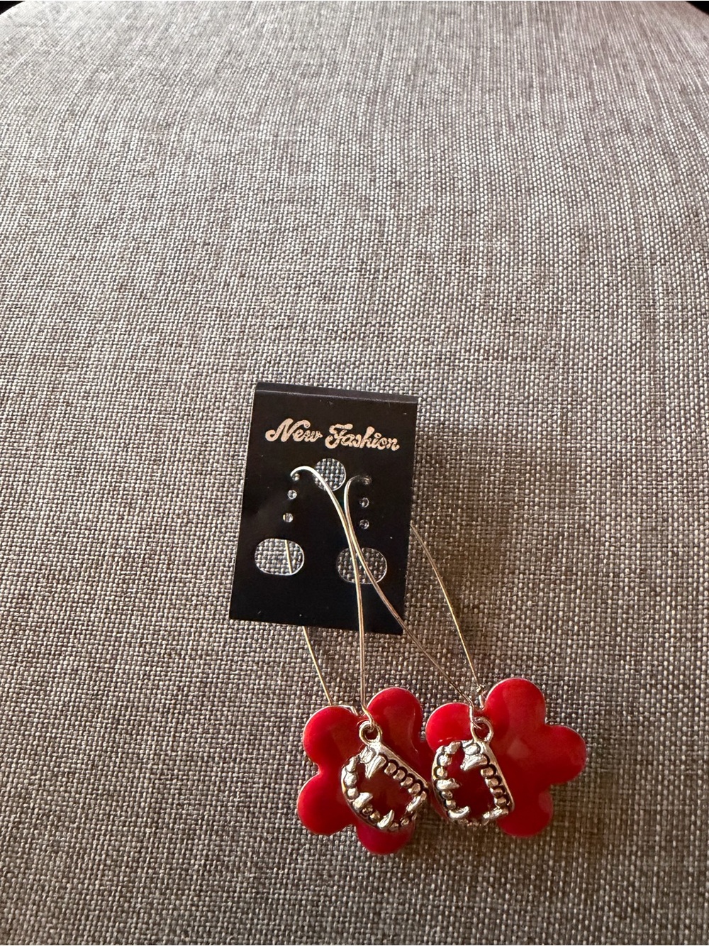 Red Flower Fang Drop Earrings